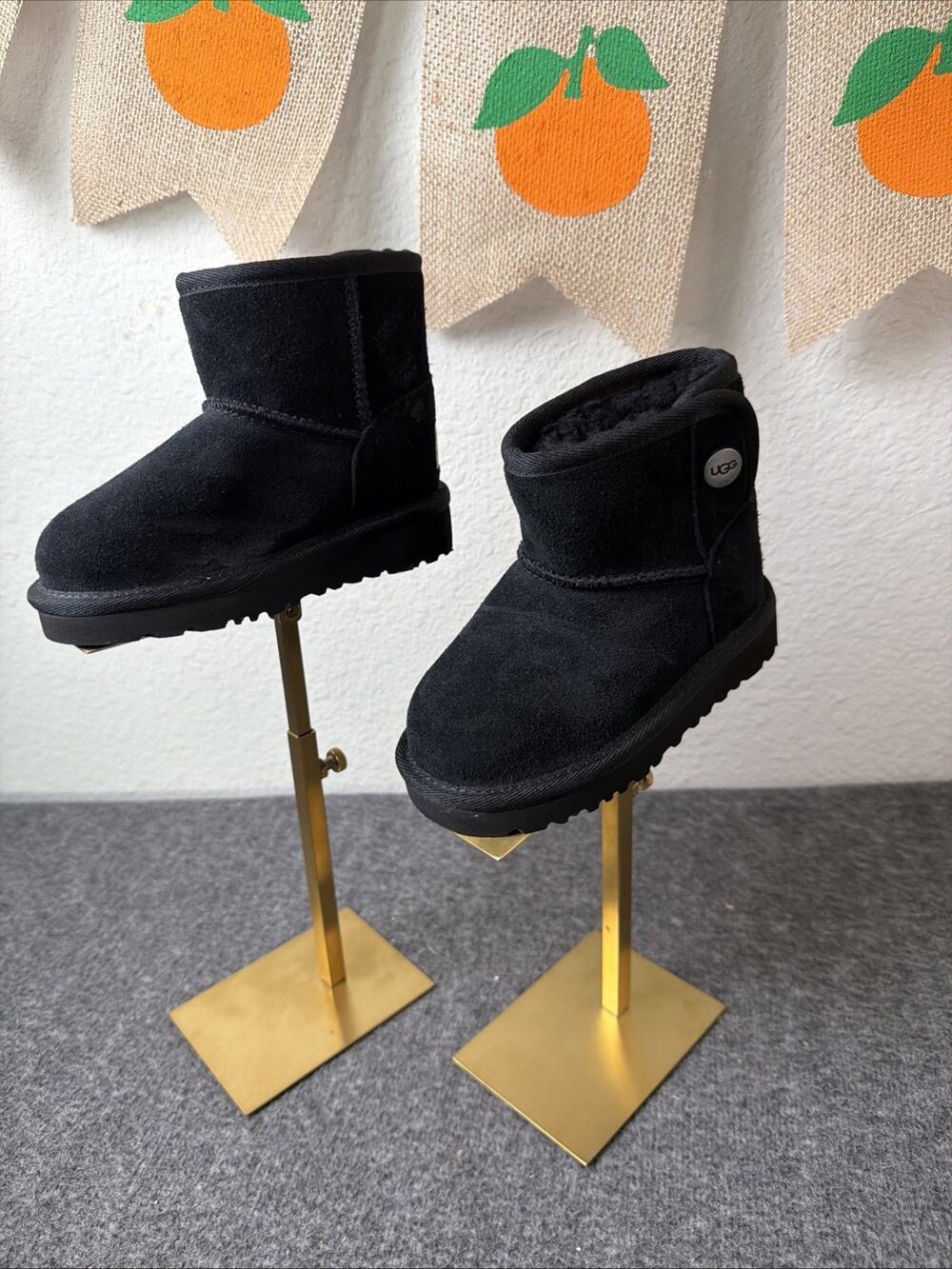 UGG JONA Black Suede Ankle Boots Kids US 7 UGG plush Lining Pull On